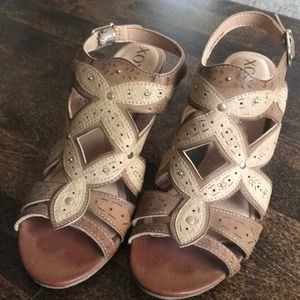 Tan wedges